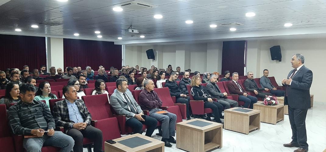 İL MÜDÜRÜMÜZ BAŞKANLIĞINDA DEĞERLENDİRME TOPLANTISI GERÇEKLEŞTİRİLDİ